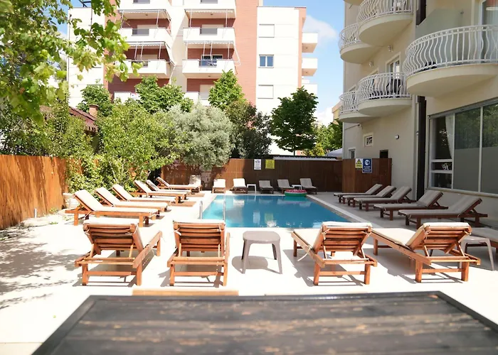 Marika 4* Golem (Tirana)